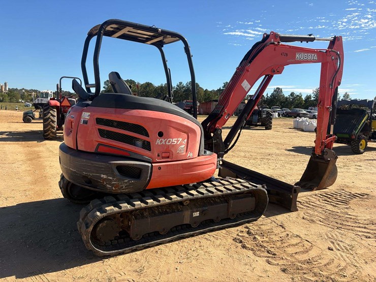 2022-kubota-kx057-4-crawler-excavator-(1,109-hours)-image-3