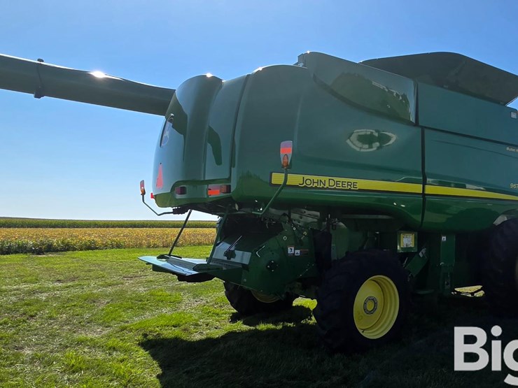 2010-john-deere-9670-sts-combine-image-5