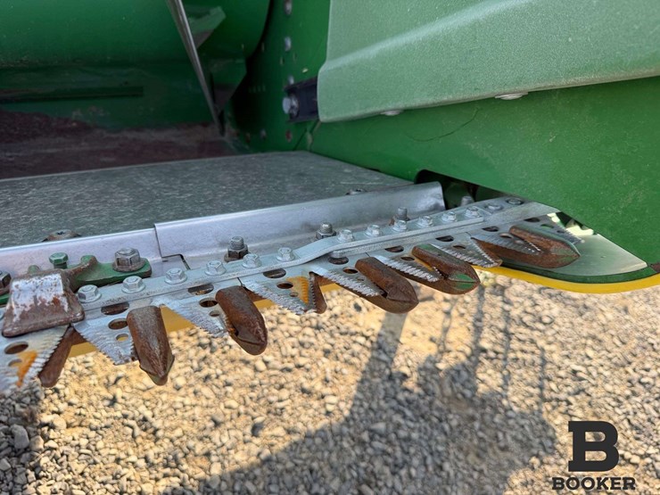 2021-john-deere-635f-header-image-17