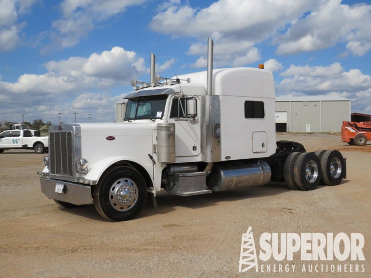 2003-peterbilt-379-t/a-truck-tractor-w/unibilt-ultracab-sleeper-cab-image-1
