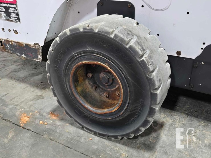 2020-bobcat-s550-image-25
