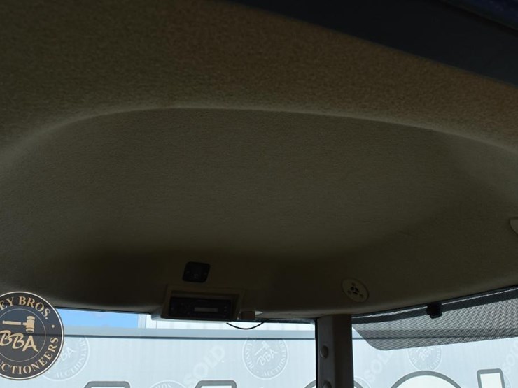 2010-john-deere-9530-image-38