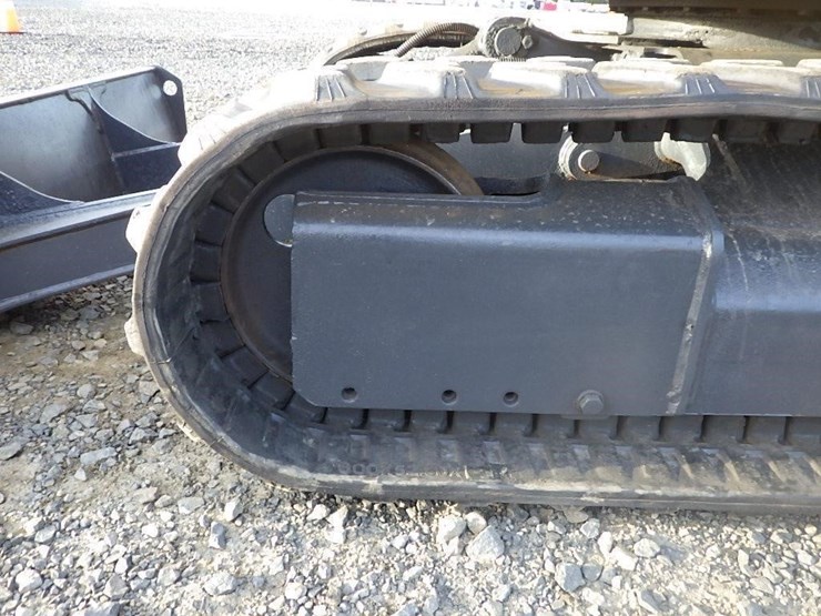 komatsu-pc35mr-1-image-15