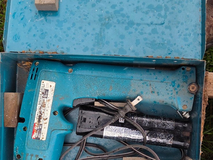 combination-wrenches-&-power-tools-image-10