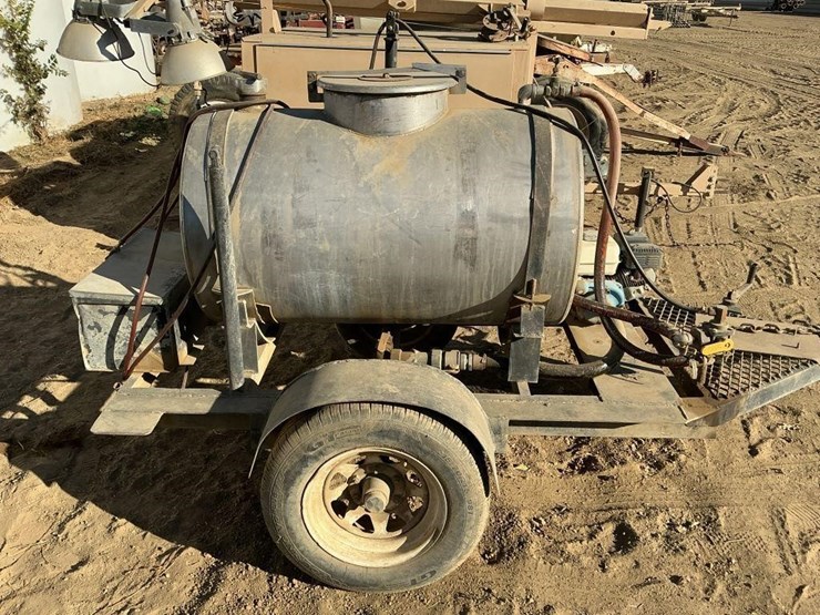 custom-250g-s.s.-mixing/spray-tank-trailer-image-3