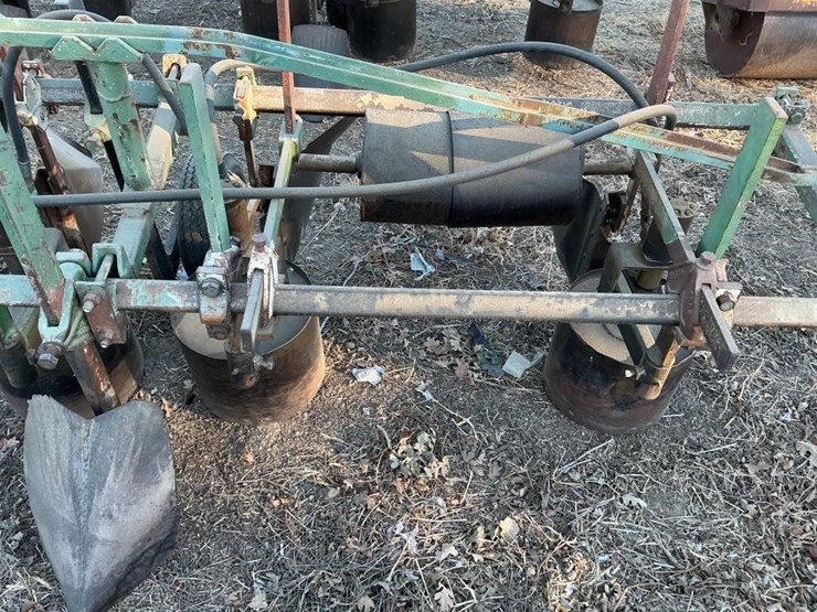 custom-3-pt-3-row-60"-hyd.-vine-trainer-image-12
