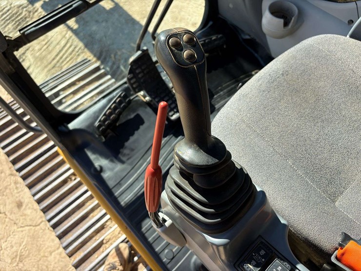 2022-john-deere-200g-excavator-(2,224-hours)-image-19