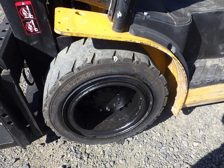 2023-hyundai-30l-9a-forklift-image-13