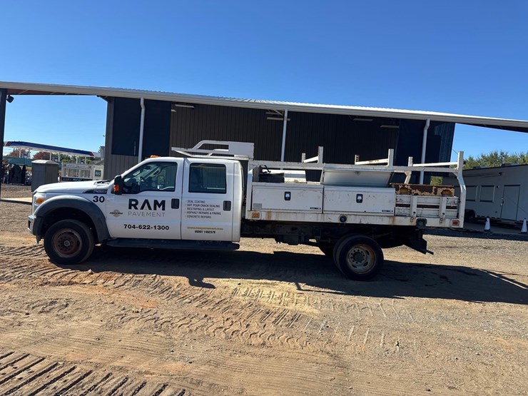 2016-ford-f550-image-2