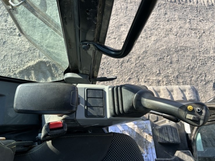 2023-caterpillar-305cr-mini-hydraulic-excavator-image-14