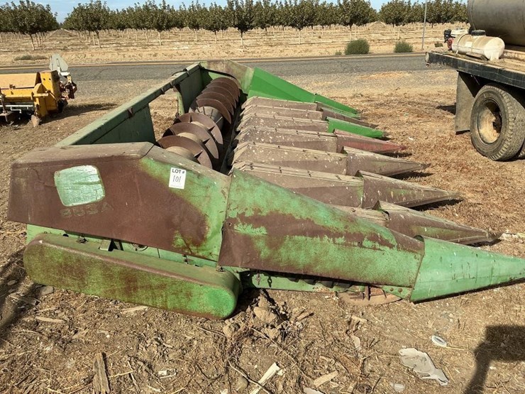 john-deere-853a-8-row-corn-header-image-5