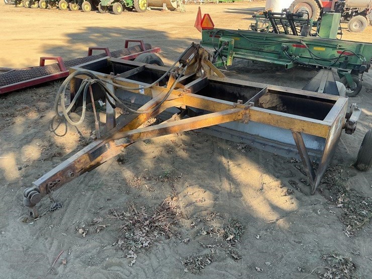 towner-12'-drag-box-scraper-image-2