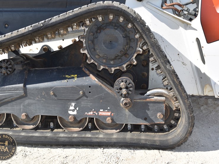 2023-bobcat-t76-image-22