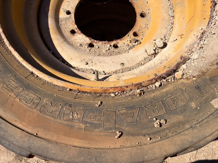 #41605-•-(2)-firestone-duraforce-heavy-equipment-tires-image-6