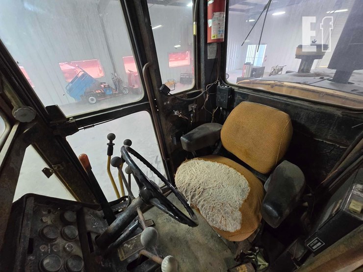 1979-deere-772a-image-13