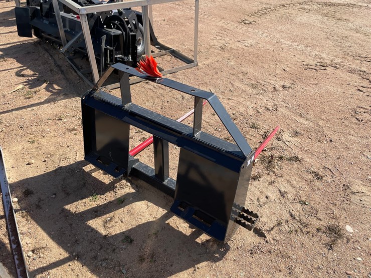 #4097-•-landhonor-bale-spear-frame-attachment-image-5