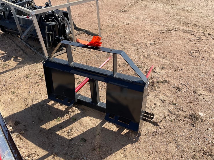 #4102-•-landhonor-skid-steer-bale-spear-attachment-image-6