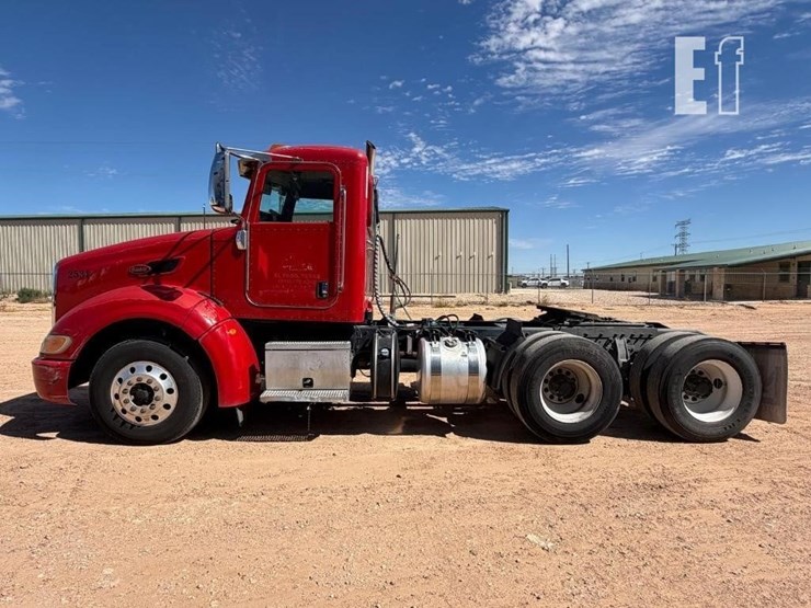 2013-peterbilt-386-image-5