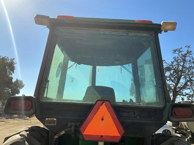 john-deere-4640-tractor,-powershift-image-8