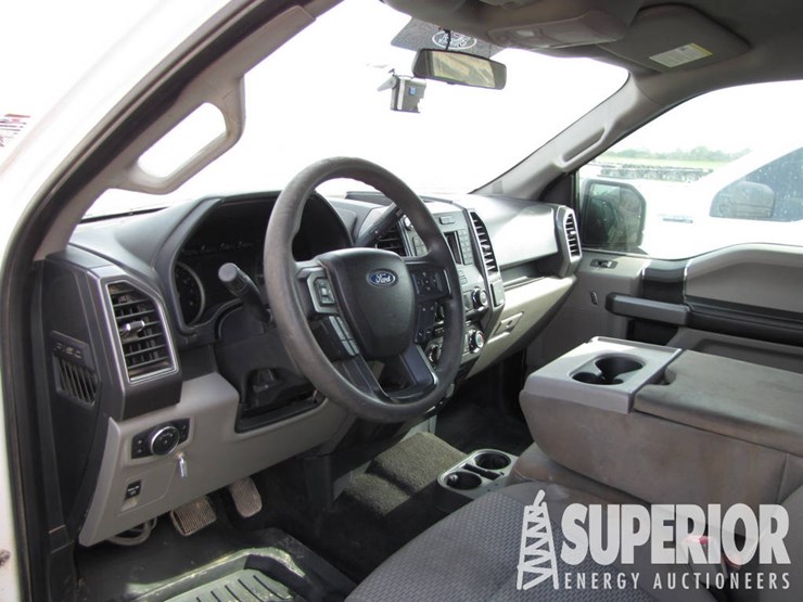 2018-ford-f-150-xlt-crew-cab-pickup-image-6