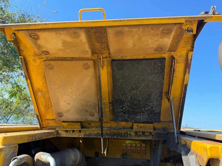 #4098-•-2015-john-deere-870g-lc-excavator-image-103