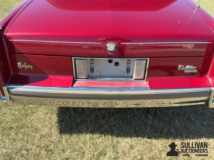1989-cadillac-sedan-deville-car-image-18