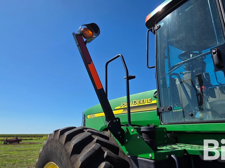 2004-john-deere-9220-4wd-tractor-image-10