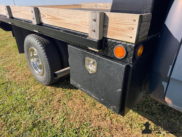 1989-dodge-d300-d350-pickup-truck-image-13