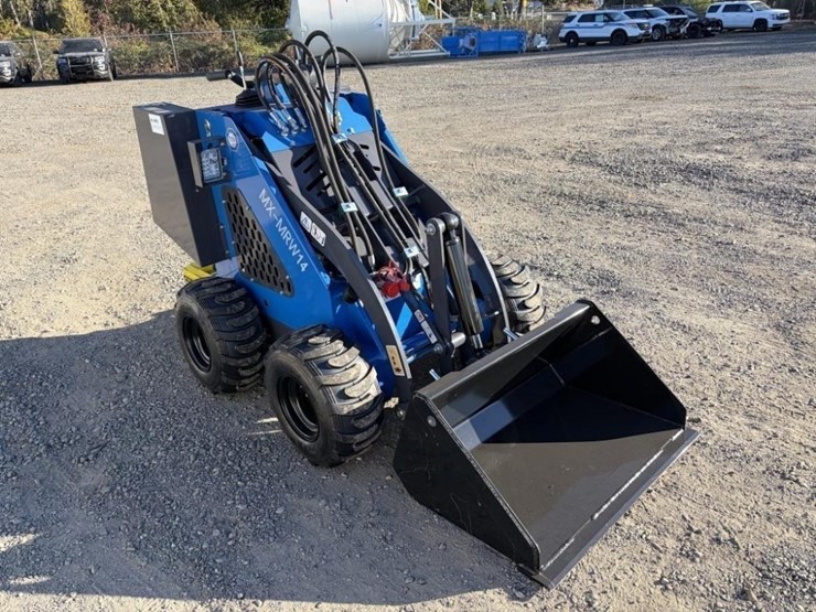 2026-agt-mx-mrw14-mini-skidsteer-loader-image-2
