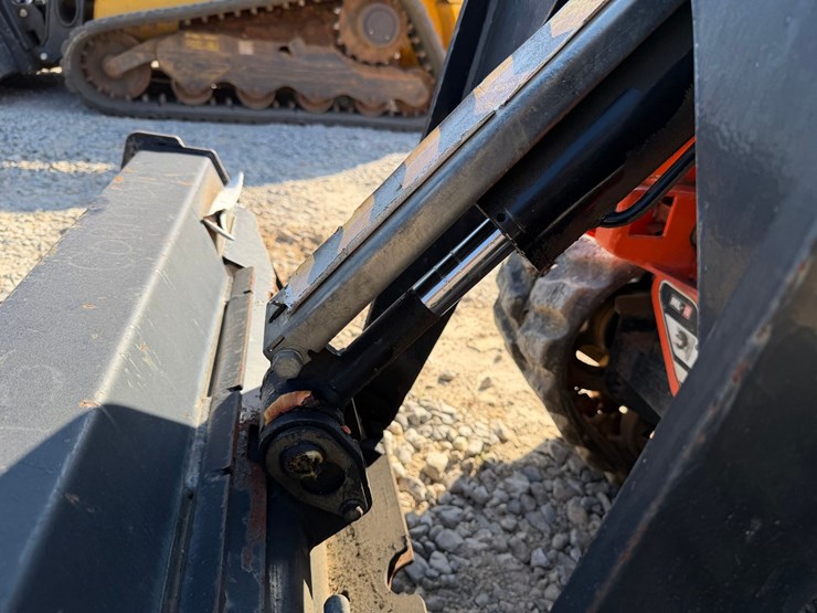 #4095-•-2019-cormidi-c1500-s3-mini-track-loader-image-14
