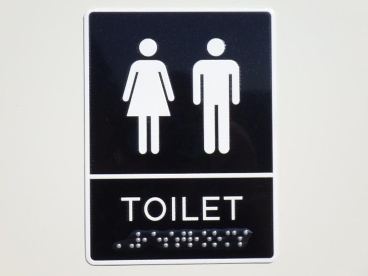 double-stall-portable-toilet-image-10