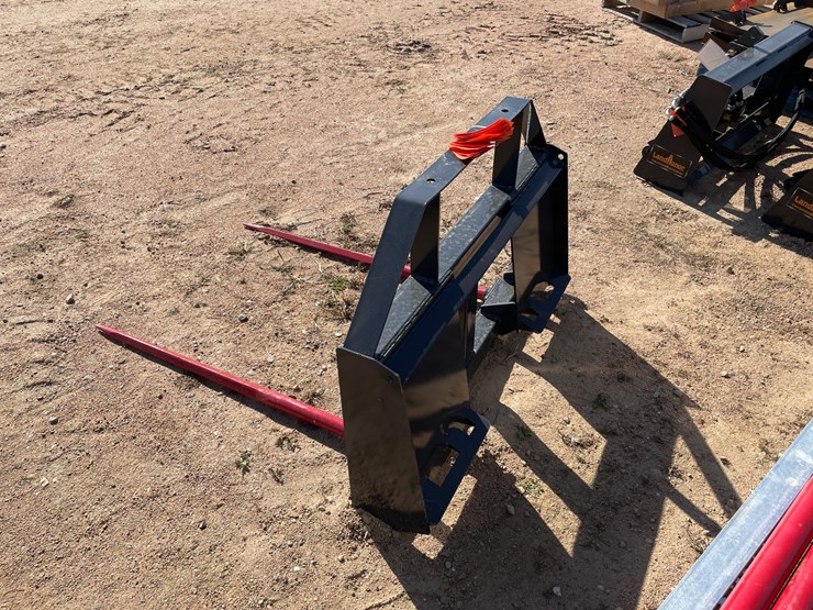 #4105-•-landhonor-skid-steer-bale-spear-attachment-image-4
