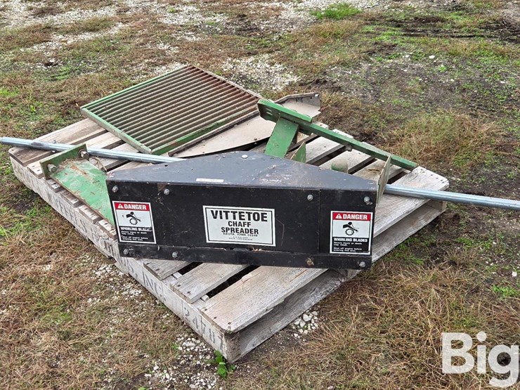 john-deere-tractor-parts-&-vittetoe-chaff-spreader-part-image-3