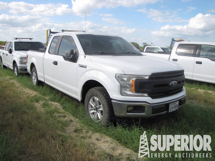 2018-ford-f150-xl-extended-cab-pickup-image-2