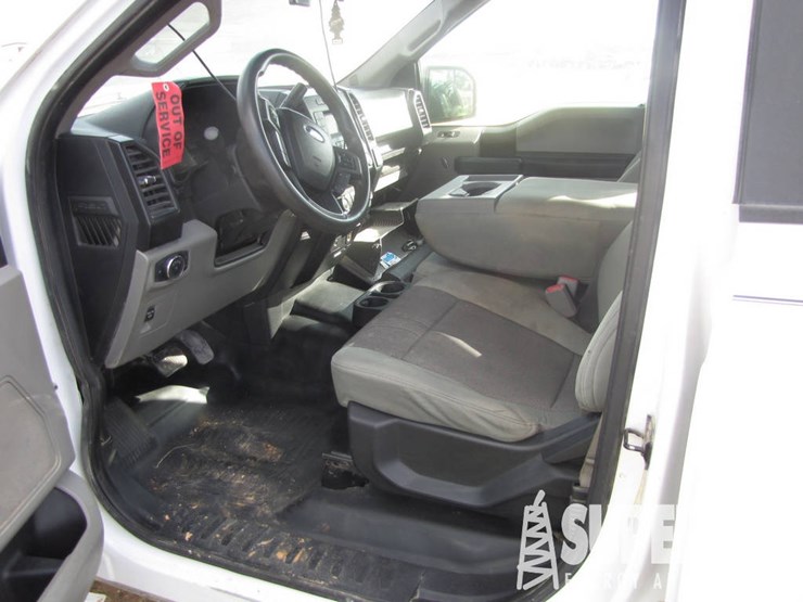 2017-ford-f-150-xl-crew-cab-pickup-image-7