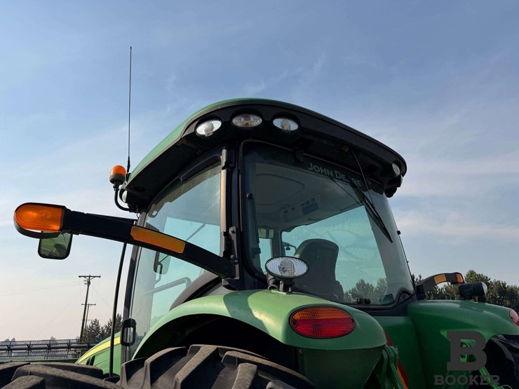 2011-john-deere-8335r-tractor-image-37