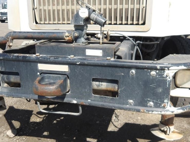 2006-international-5600i-water-truck-image-12