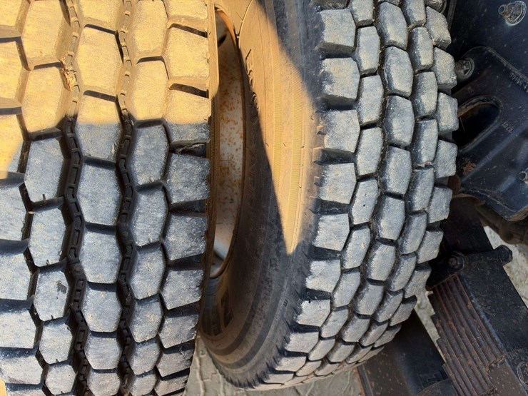 2012-freightliner-m2-tandem-axle-dump-truck-(96,351-actual-miles)-image-26