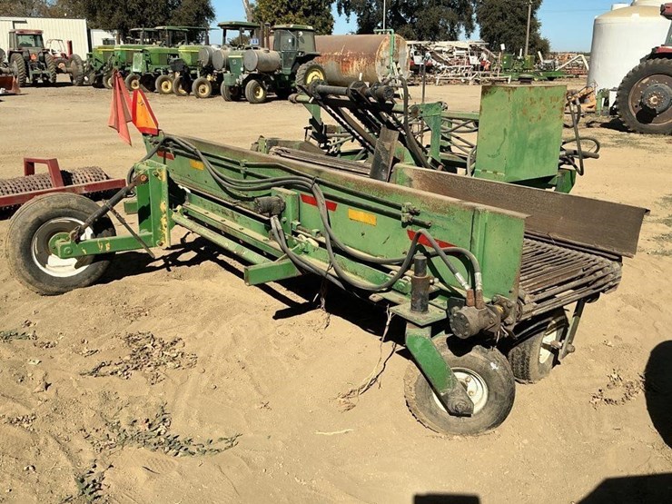 pickett-t-660-5'-3-pt-hyd.-vine-diverter-image-5
