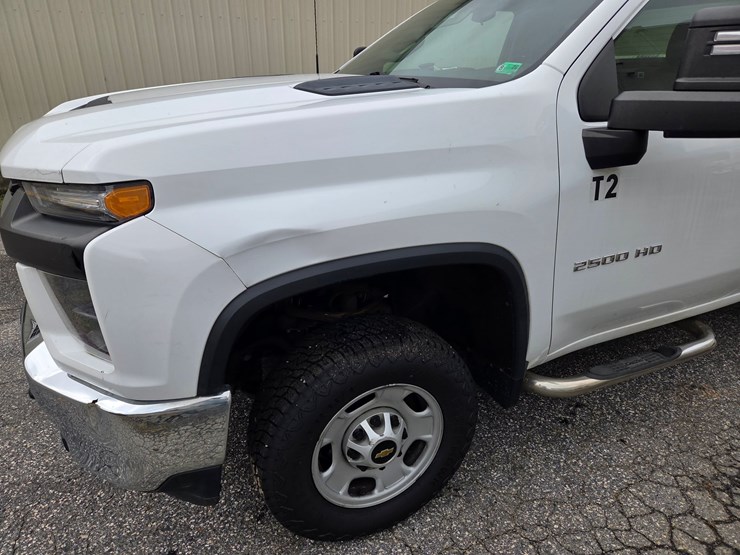 #5-•-2020-chevrolet-2500-service-truck-/-vin:-1gb0wle7xlf295314-/-74,095-miles-image-5