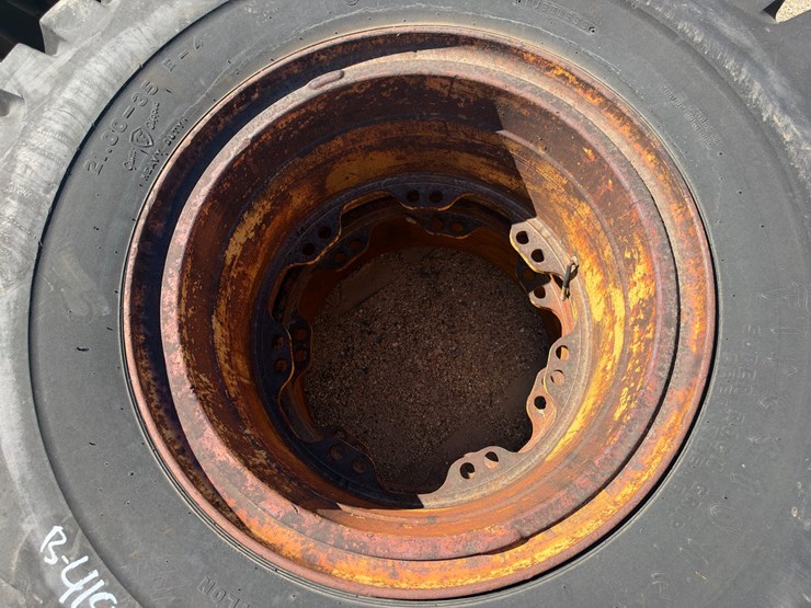 #41532-•-various-equipment-tires-image-3