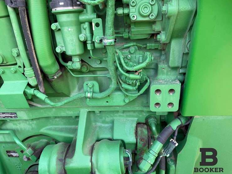 2011-john-deere-8335r-tractor-image-77