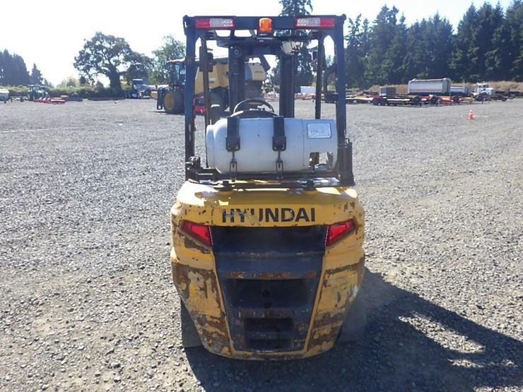 2023-hyundai-30l-9a-forklift-image-4