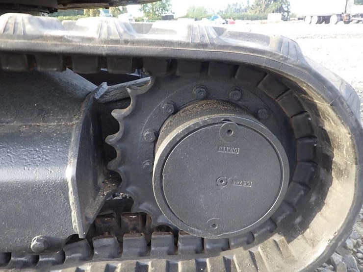komatsu-pc35mr-1-image-17
