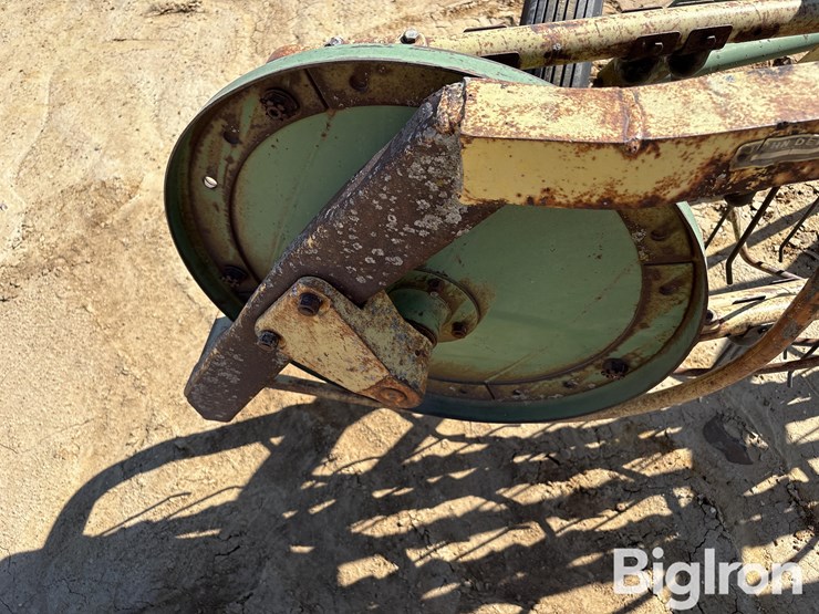 john-deere-660-rake-image-16