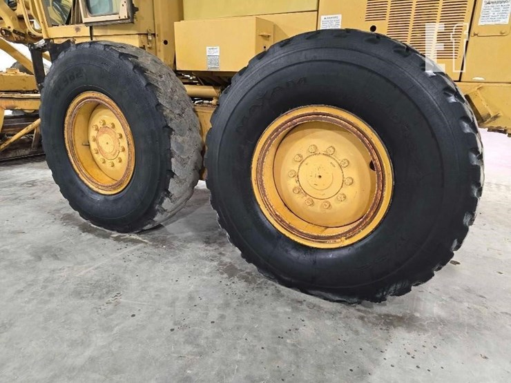 2003-caterpillar-12h-image-28