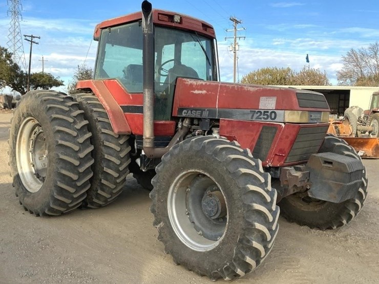 case-ih-7250-tractor,-mfwd-image-1