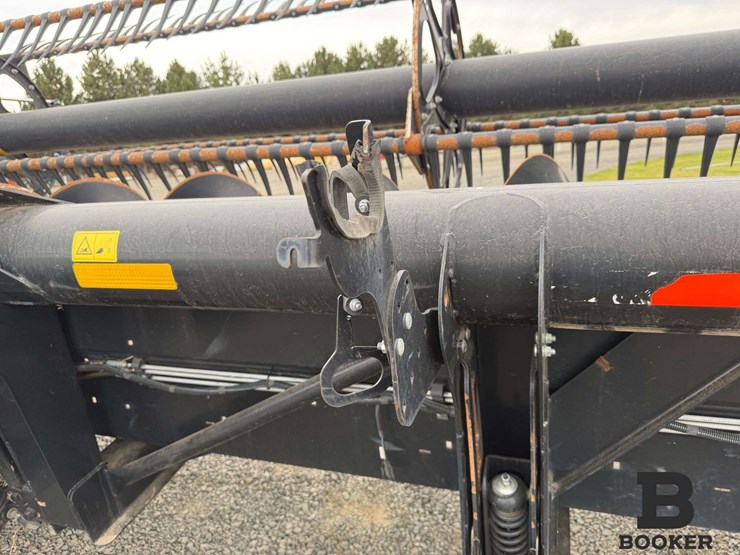 2019-macdon-fd135-draper-header-image-50