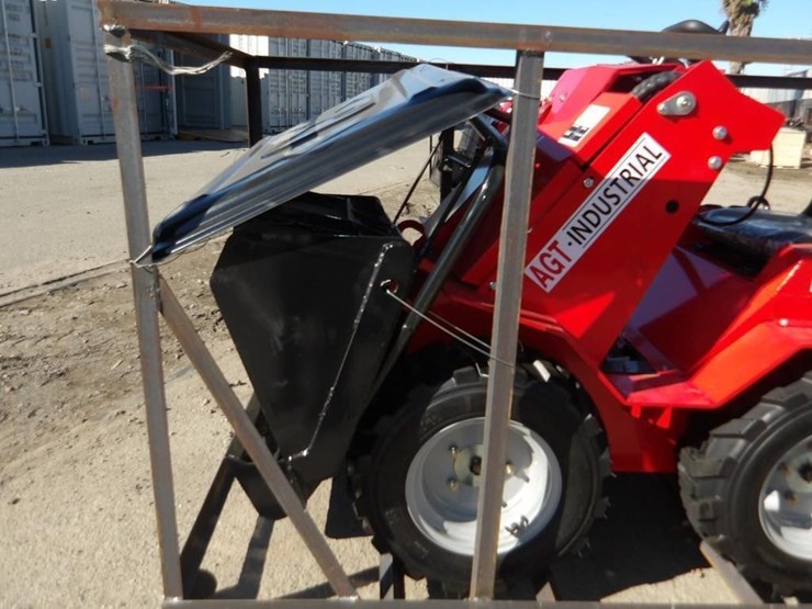 2026-agt-sda-140w-wheel-loader-image-5