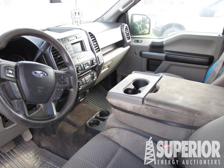 2019-ford-f-150-xlt-crew-cab-pickup-image-6
